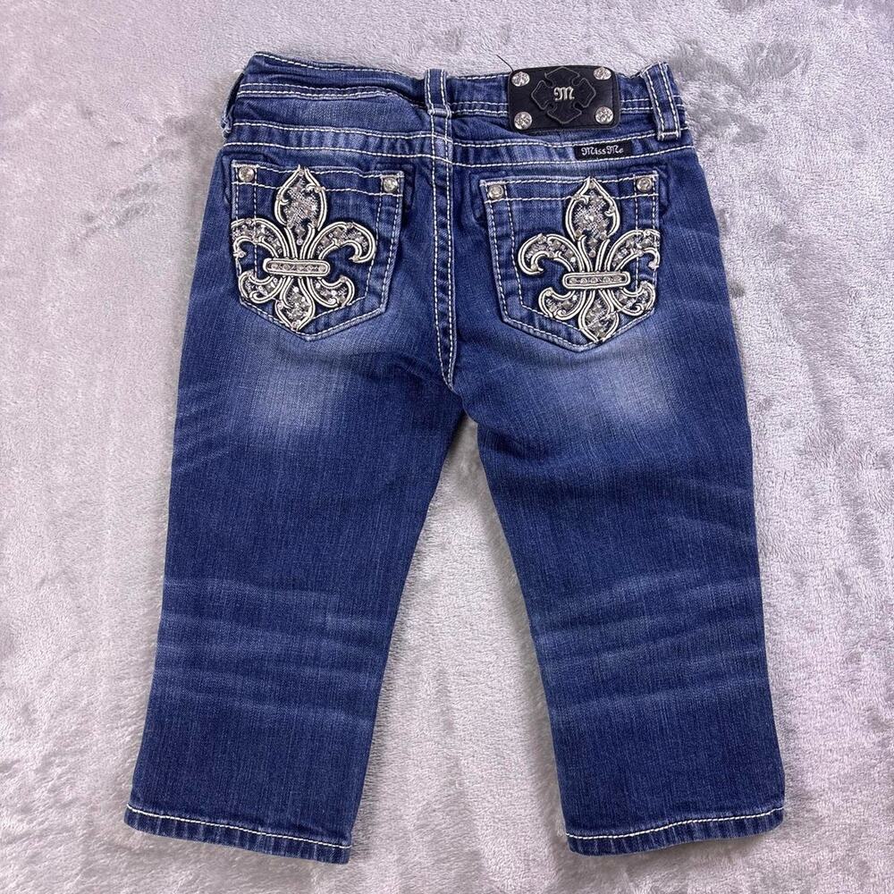 Miss Me Girls Size 12 Capri Jeans Y2K Rhinestone Fleur De Lis Cropped Denim